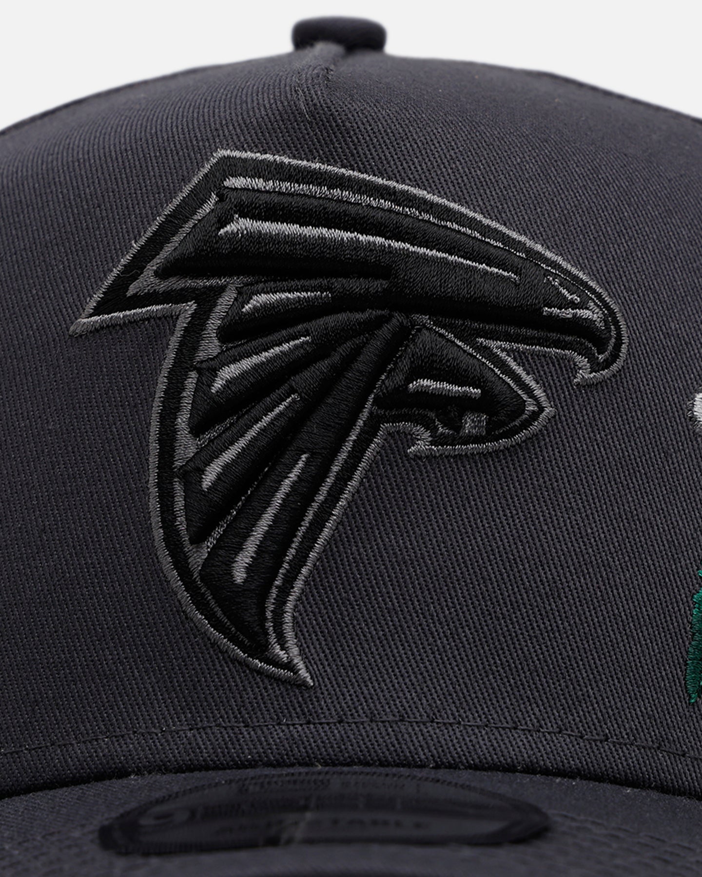 New Era Atlanta Falcons 'Gray Tonal Rose Embroidery' 9FORTY A-Frame Snapback Gray