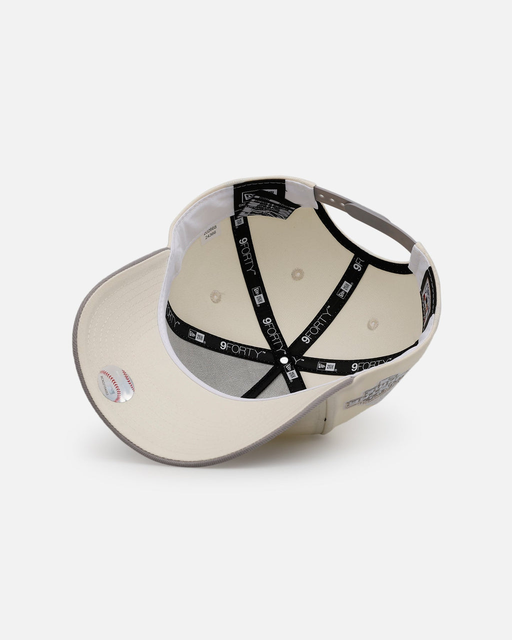 New Era Chicago White Sox 'Too Clean' 9FORTY A-Frame Snapback Chrome