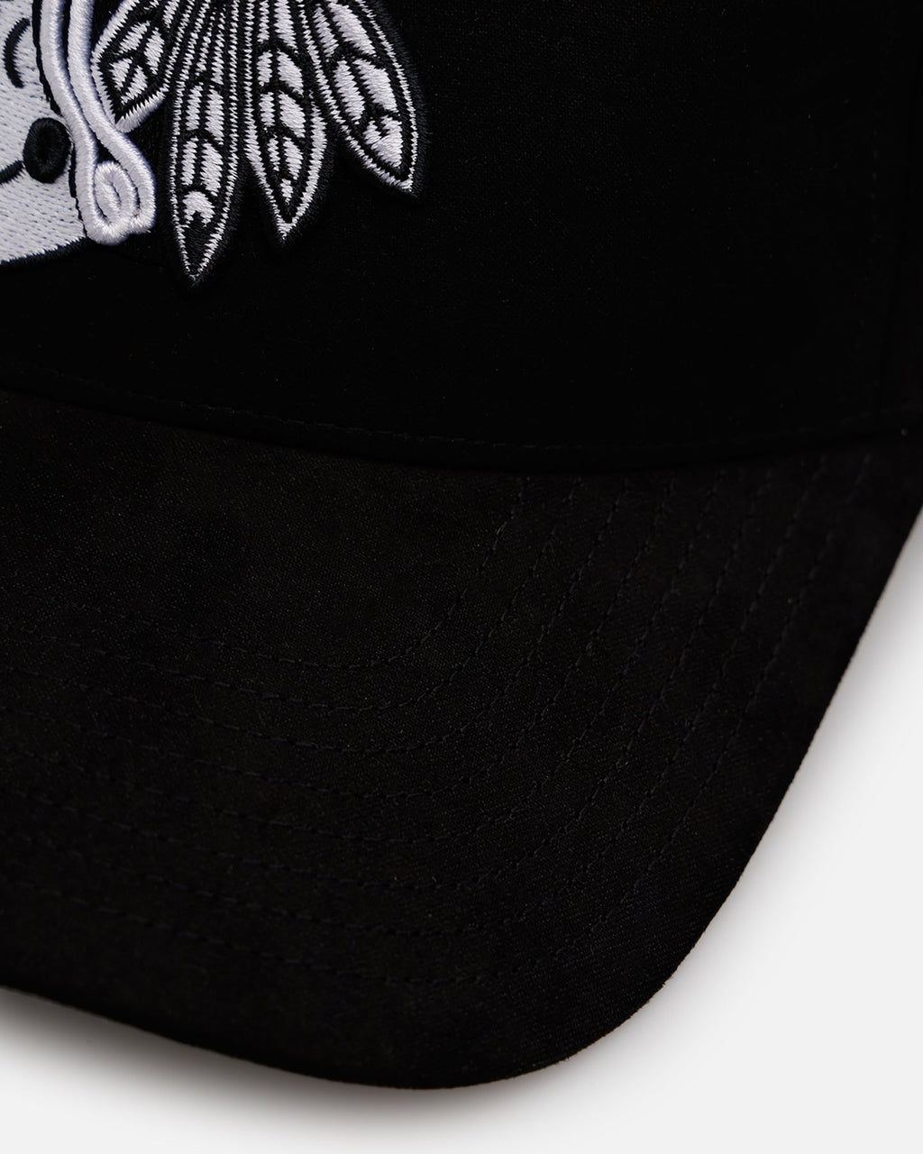 47 Brand Chicago Blackhawks 'Ultrasuede' 47 MVP Strapback Black/White