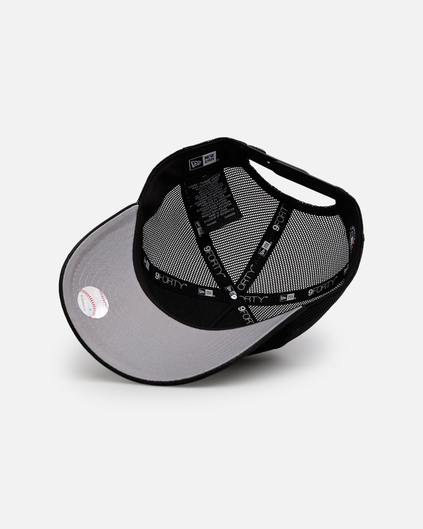 New Era San Diego Padres 'Distressed' 9FORTY A-Frame Trucker Snapback Black/White