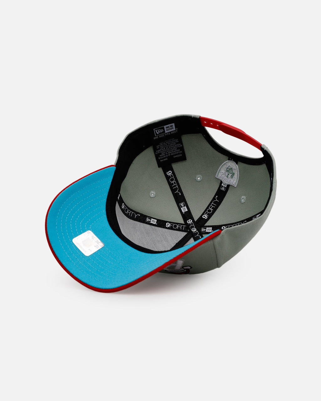 New Era Las Vegas Raiders 'All I Want For Christmas' 9FORTY A-Frame Snapback Green/Red