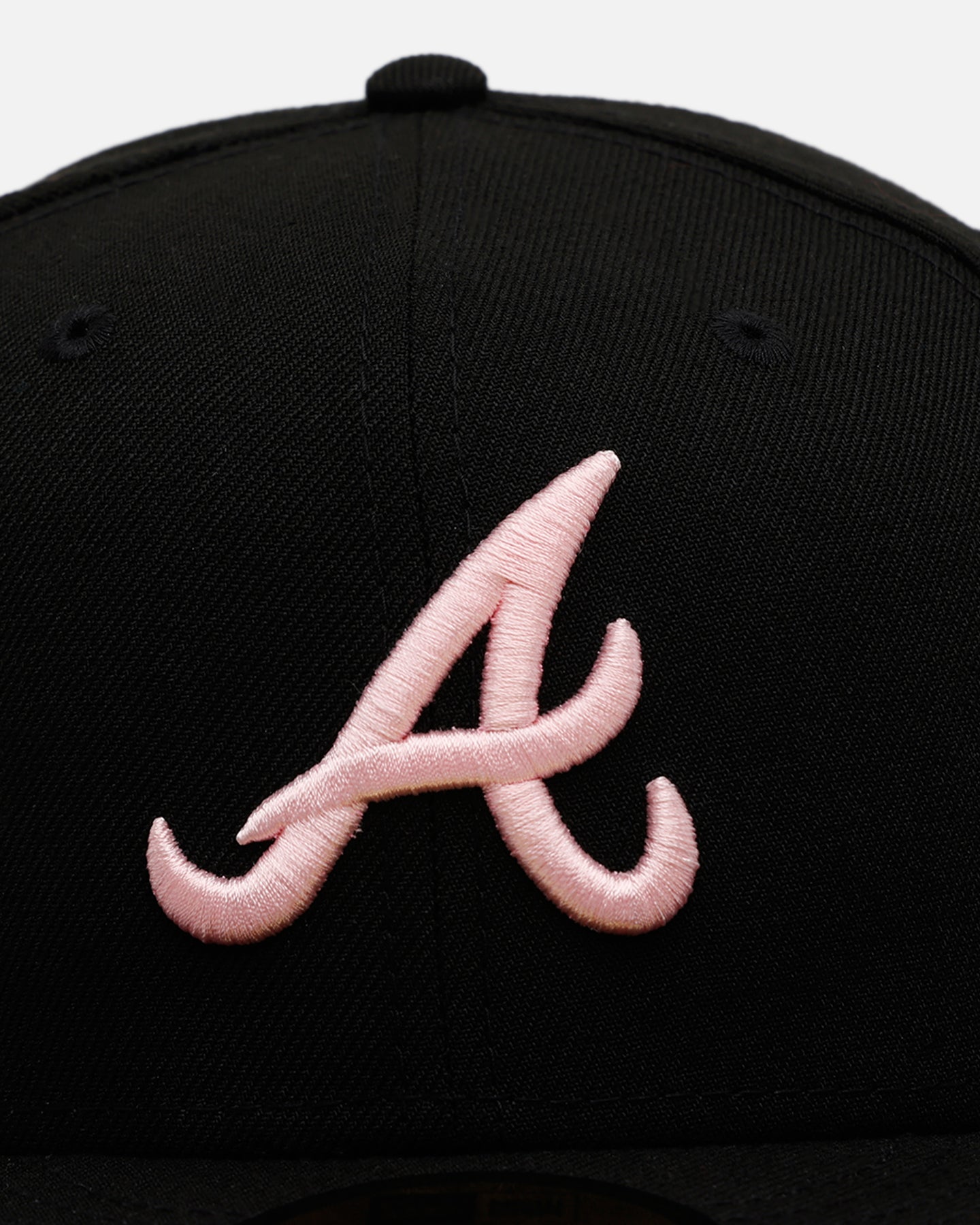 New Era Atlanta Braves 'Black And Pink' 59FIFTY Fitted Black/Pink