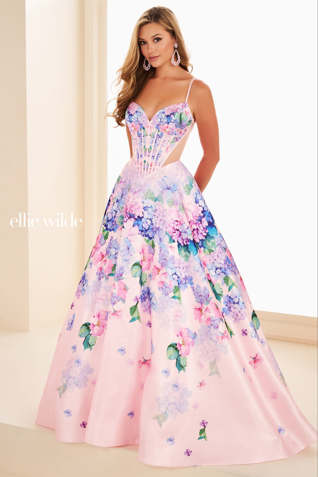 EW37004 - Ellie Wilde