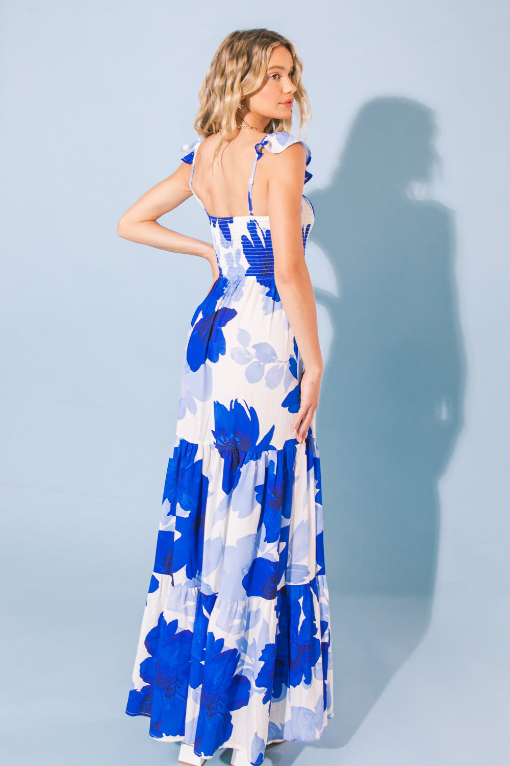 FEEL LIKE MOVING - FLORAL MAXI DRESS